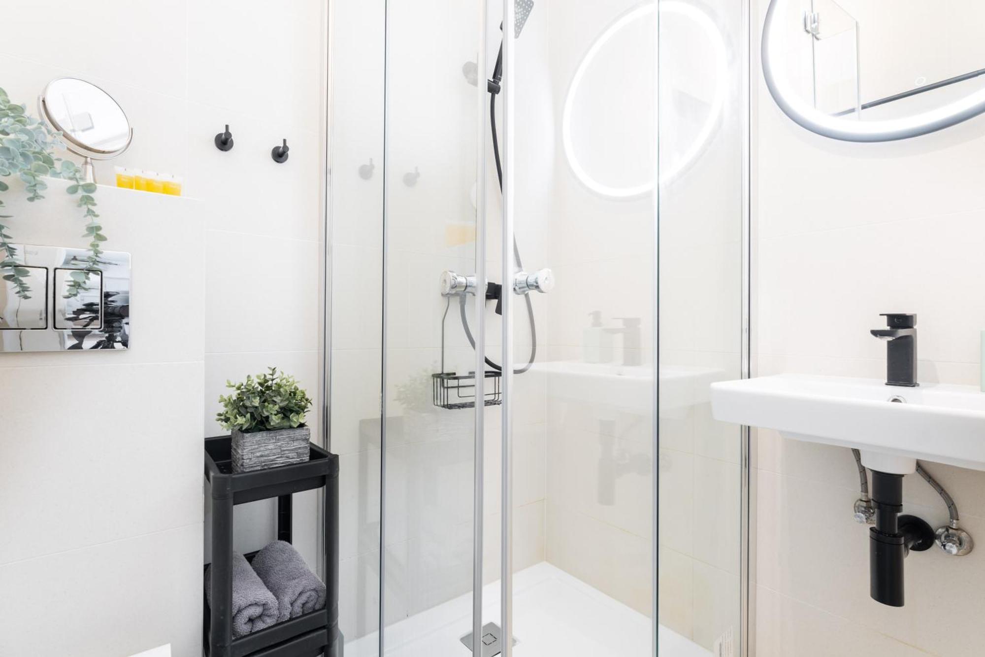 Chopin Apartment Lazienki Park وارسو المظهر الخارجي الصورة